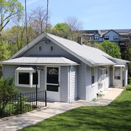 Buy this 3 bed house on 25 Wonderland Avenue in Saugus, MA 01905