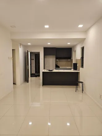 Rent this 3 bed apartment on Shell in Jalan Kenanga, PJU 6