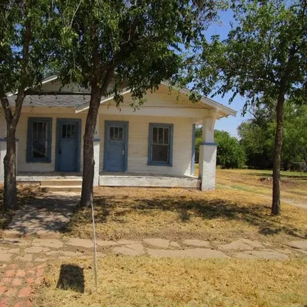 Buy this 2 bed house on 29 Northeast 5th Street in Hamlin, TX 79520