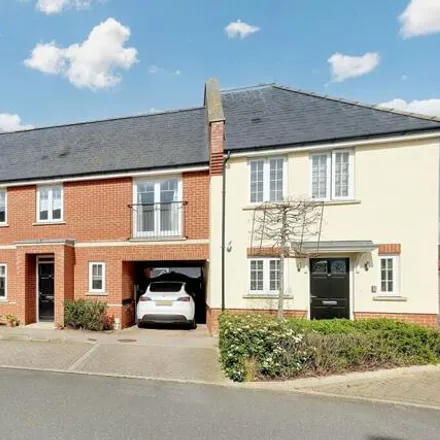 Buy this 3 bed townhouse on Whitley Link in Chelmsford, CM2 9FX