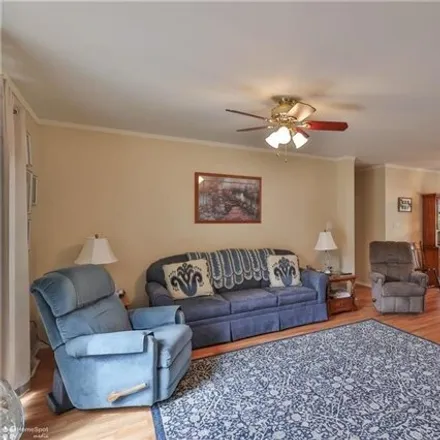 Image 2 - 96 Abbey Road, Chestnut Hill, Forks Township, PA 18040, USA - House for sale
