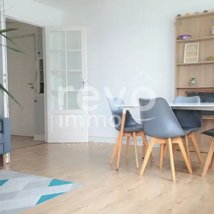 Rent this 5 bed apartment on Mairie d'Angers in Boulevard Résistance et Déportation, 49100 Angers