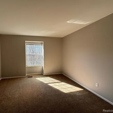 Image 7 - 201 Brookwood Drive, South Lyon, MI 48178, USA - Condo for rent