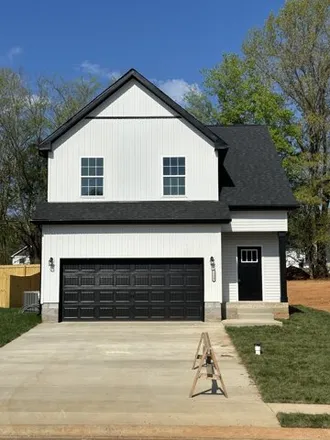 Buy this 3 bed house on 995 Kay Road in Clarksville, TN 37042