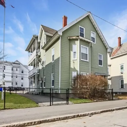 Buy this 8 bed house on 386 Dubuque Street in Manchester, NH 03102