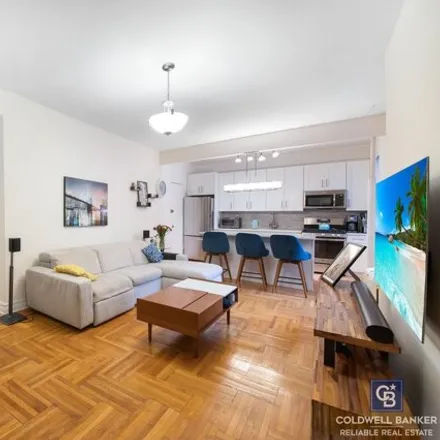 Image 3 - 7401 4th Avenue, New York, NY 11209, USA - Apartment for sale