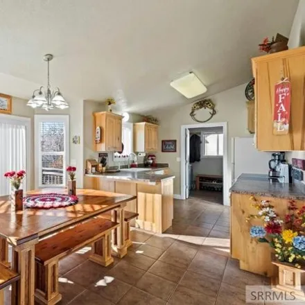 Image 9 - 613 West Dove Circle, Blackfoot, ID 83221, USA - House for sale