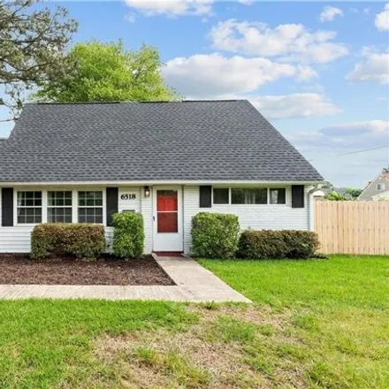 Buy this 4 bed house on 6518 Ball Avenue in Lakeland, Norfolk