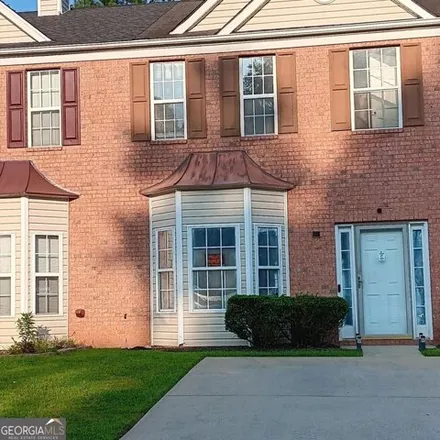 Rent this 3 bed house on 5570 Hampton Court in Pleasant Hill, Atlanta