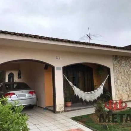 Buy this 8 bed house on Rua das Papoulas 557 in Iririú, Joinville - SC