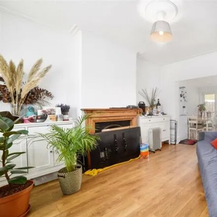 Rent this 2 bed townhouse on Villiers Road in Dudden Hill, London