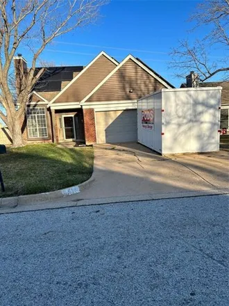 Buy this 3 bed house on 994 Danforth Place in Arlington, TX 76017