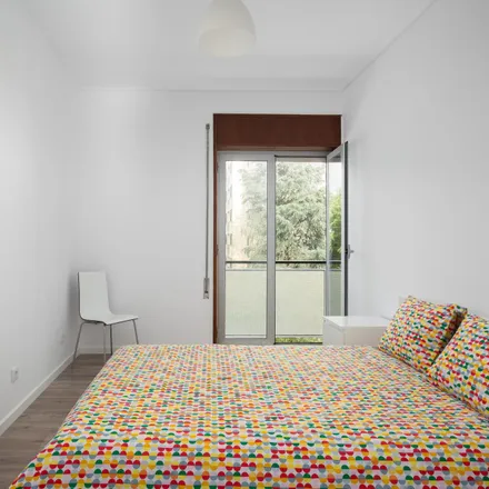 Image 2 - Santos Pousada, Rua do Moreira, 4000-077 Porto, Portugal - Room for rent