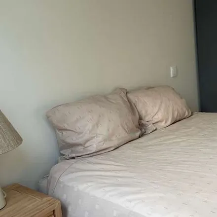 Rent this 5 bed apartment on Rua da Boavista in 4050-107 Porto, Portugal