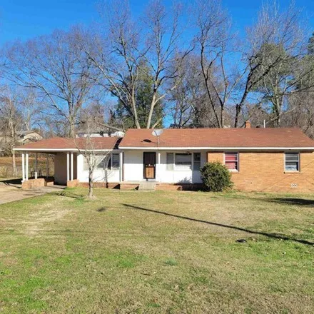 Buy this 3 bed house on 2666 James Road in Memphis, TN 38127