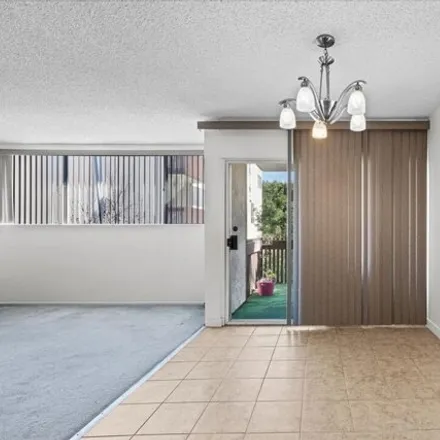 Image 7 - 6157 Wooster Avenue, Ladera Heights, CA 90056, USA - Condo for sale