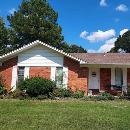 Buy this 3 bed house on 627 South Elm Street in Beebe, AR 72012