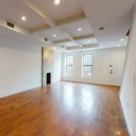 Rent this 3 bed apartment on #2,981a Putnam Avenue in Stuyvesant Heights, Brooklyn