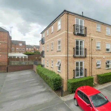 Buy this 2 bed apartment on Broom Mills Road in Farsley, LS28 5GR