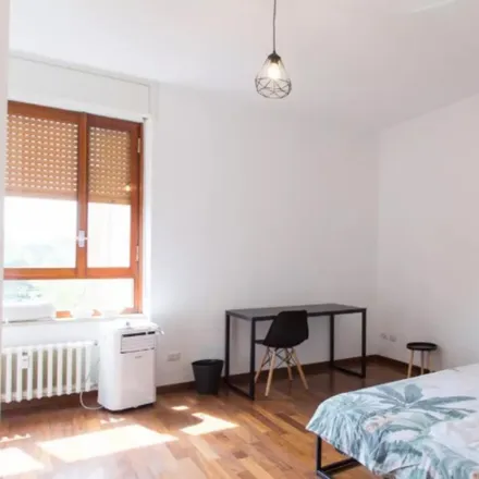 Rent this 6 bed room on Viale Tibaldi in 56, 20136 Milan MI