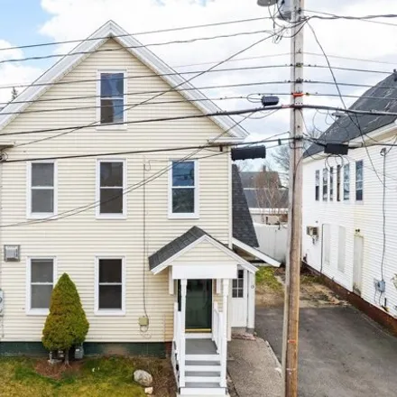 Rent this 3 bed townhouse on Capitol Center For The Arts in 44 Concord Street, Concord