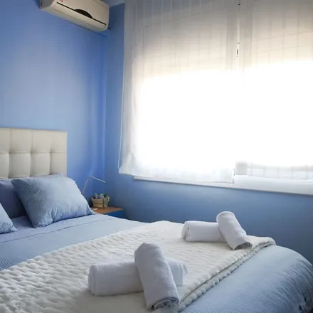 Rent this 4 bed house on 08338 Premià de Dalt