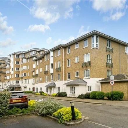 Rent this 1 bed room on Amelia House in Strand Drive, London