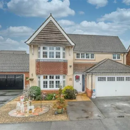 Buy this 4 bed house on Parklands in Barnard Close, Frankley