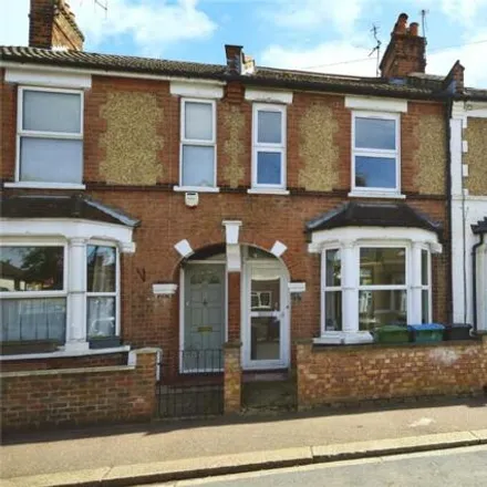 Buy this 3 bed townhouse on 54 Parkgate Road in North Watford, WD24 7DN