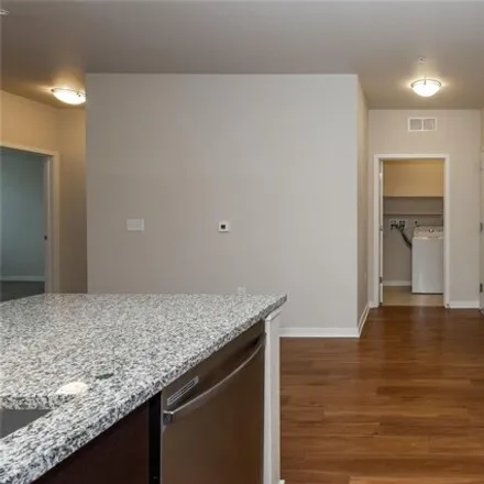 Image 6 - 16 Penn Residences, 1615 Pennsylvania Street, Denver, CO 80203, USA - Apartment for rent