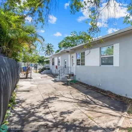 Image 3 - 2209 Grant Street, Hollywood, FL 33020, USA - House for sale