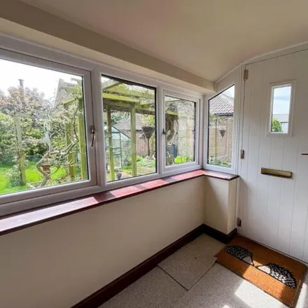 Image 4 - 27 Clevedon Road, Clevedon, BS21 6RA, United Kingdom - House for sale