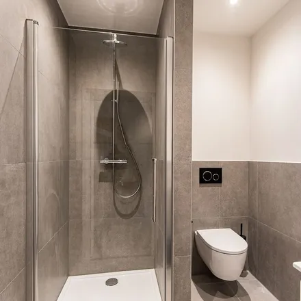Rent this 1 bed apartment on Visstraat 2E in 5211 DN 's-Hertogenbosch, Netherlands