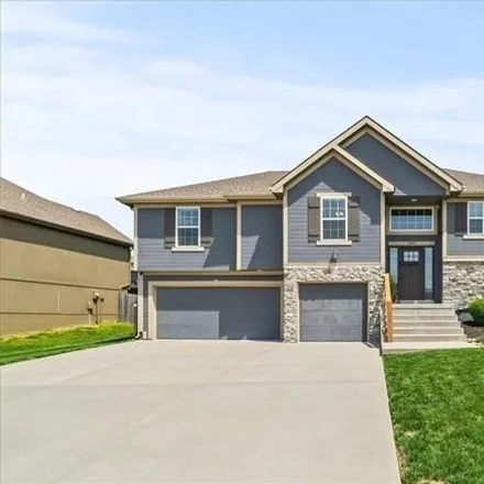 Buy this 4 bed house on 13443 Redwood Lane in Smithville, MO 64089