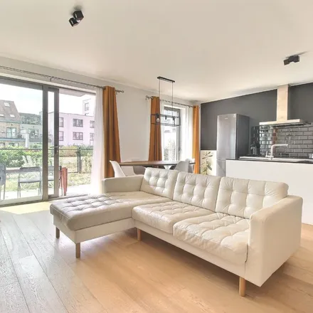 Rent this 2 bed apartment on Clos des Étangs - Vijvershoek 10 in 1070 Anderlecht, Belgium