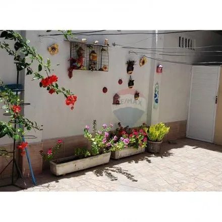 Buy this 5 bed house on Rua Armando Correia Paiva 77 in Parangaba, Fortaleza - CE