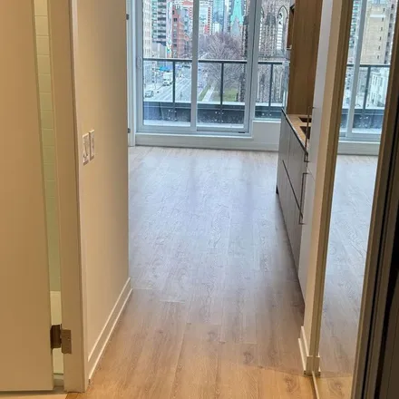 Rent this 2 bed apartment on Comfort Inn in Jarvis Street, Old Toronto