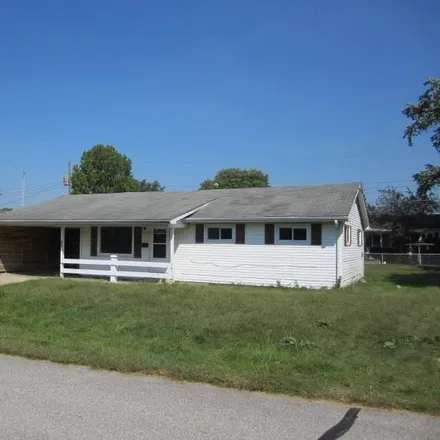 Image 3 - 824 East 10th Street, Rushville, IN 46173, USA - House for sale