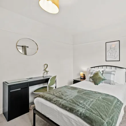 Rent this 1 bed room on Fairfield Drive in London, UB6 7AX