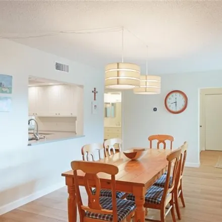 Image 3 - 2754 Orchid Oaks Drive, Southgate, Sarasota County, FL 34239, USA - Condo for sale