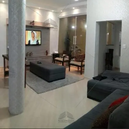 Buy this 6 bed house on Rua Cabrué in Vila Alpina, São Paulo - SP