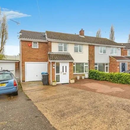 Buy this 3 bed duplex on Milton Grove in Bletchley, MK3 5BH