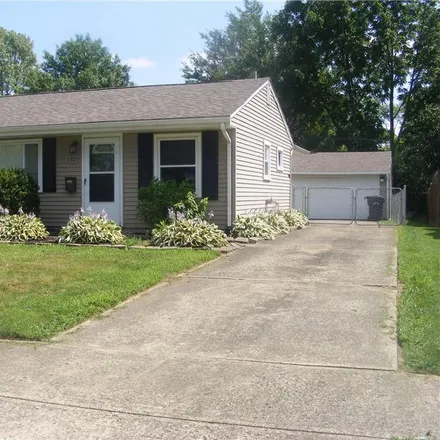 Buy this 4 bed house on 537 Willow Park Road in Elyria, OH 44035