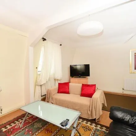 Rent this 3 bed apartment on Ledam Buildings in Portpool Lane, London
