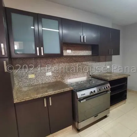 Rent this 4 bed apartment on Calle 19 in Distrito San Miguelito, Panama City
