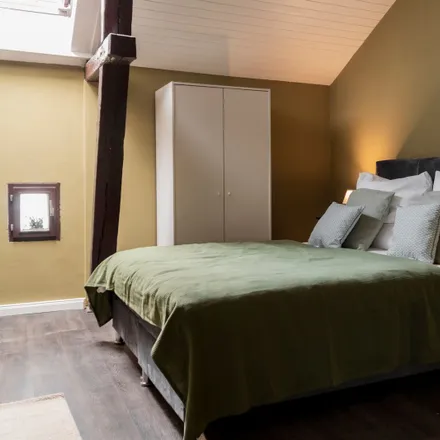 Rent this 1 bed apartment on Außer der Schleifmühle 82 in 28203 Bremen, Germany