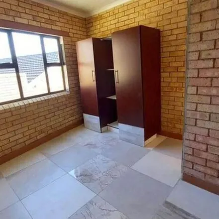 Image 3 - Gardendale Crescent, Mount Vernon, Durban, 4094, South Africa - Apartment for rent