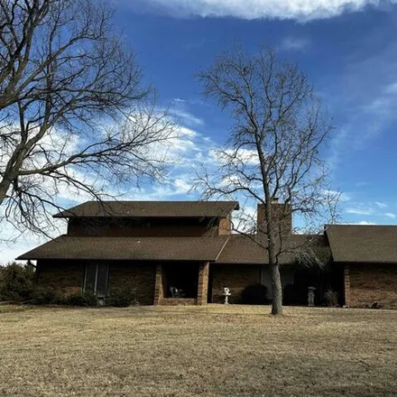 Buy this 5 bed house on North Wheatridge Road in Garfield County, OK 73703
