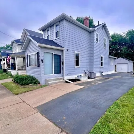 Buy this 3 bed house on 623 Cleveland St in Middletown, Ohio