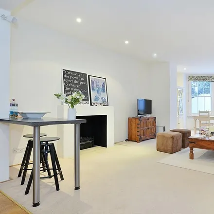 Rent this 3 bed apartment on 5 Gledhow Gardens in London, SW5 0JW